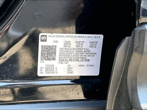 Used 2024 GMC Terrain SLT FWD image 18