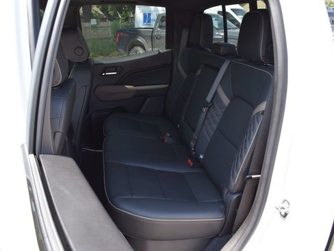 Used 2024 GMC Canyon Denali AWD/4WD image 7