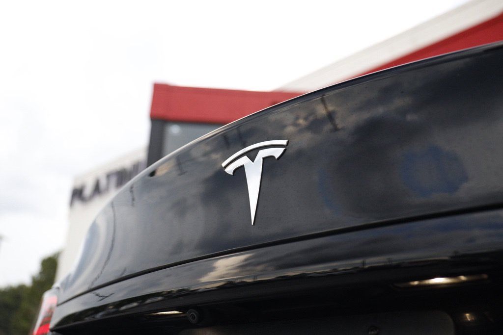 Used 2023 Tesla Model S AWD/4WD image 13
