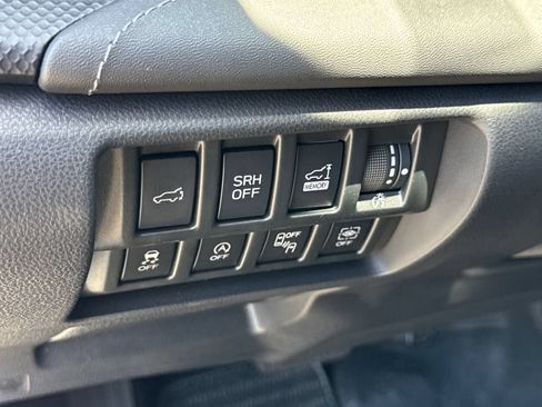 Certified 2023 Subaru Forester Touring AWD/4WD image 17