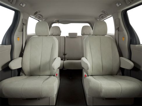Used 2013 Toyota Sienna XLE FWD image 14