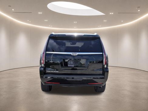 Used 2016 Cadillac Escalade Platinum AWD/4WD image 6