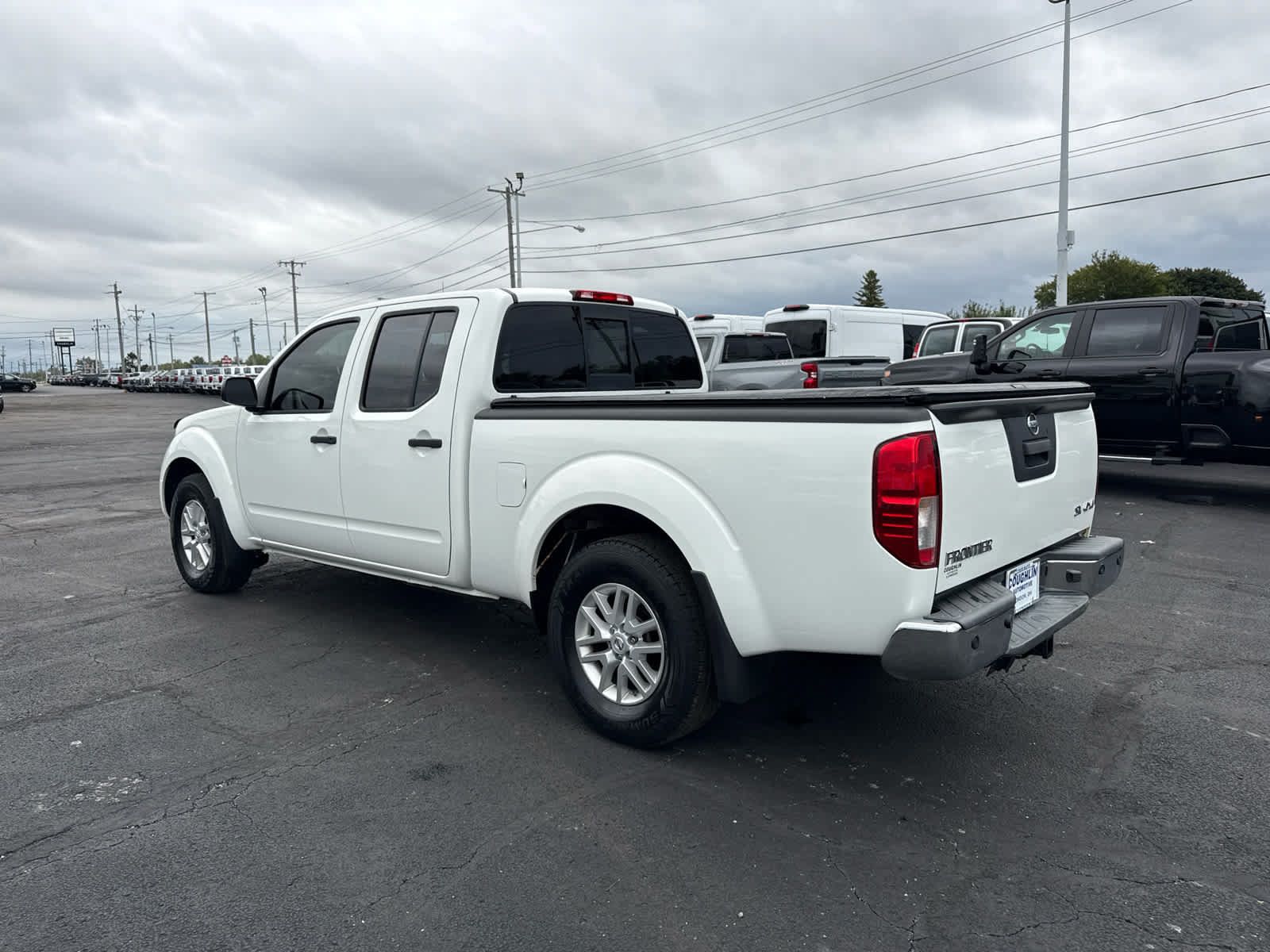Used 2018 Nissan Frontier SV w/ Value Truck Package AWD/4WD image 4