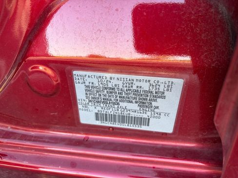 Used 2025 Nissan Versa SV image 27