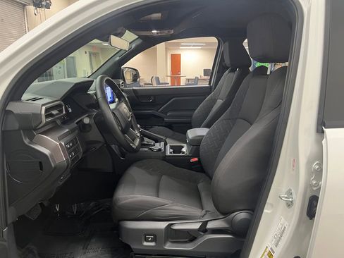 Used 2024 Toyota Tacoma SR5 image 11