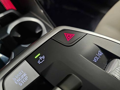 Used 2025 BMW X1 xDrive28i w/ Technology Package image 25