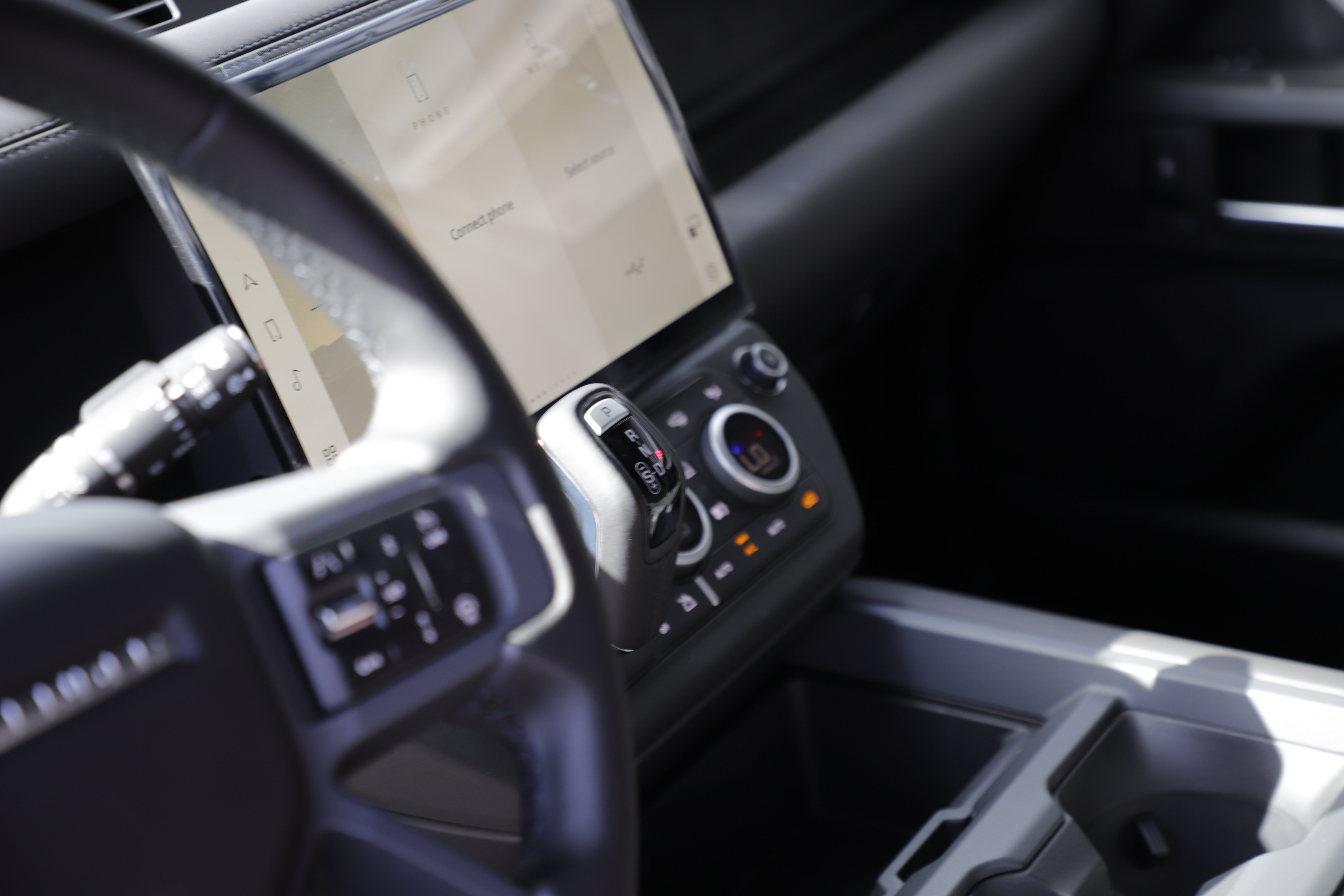 New 2026 Land Rover Defender 110 X-Dynamic SE AWD/4WD image 17