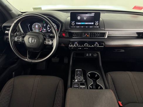 Used 2023 Honda Pilot Sport image 12