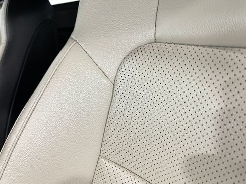 Used 2018 Ford Mustang GT Premium RWD image 16