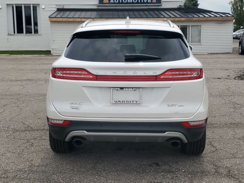 Used 2017 Lincoln MKC Select w/ Select Plus Package AWD/4WD image 5
