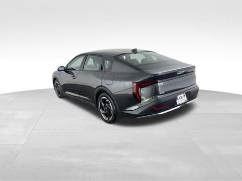 Certified 2025 Kia K4 EX FWD image 9