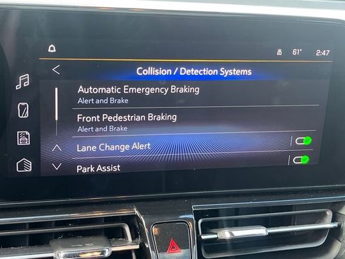 Used 2025 Chevrolet TrailBlazer RS w/ Convenience Package image 16