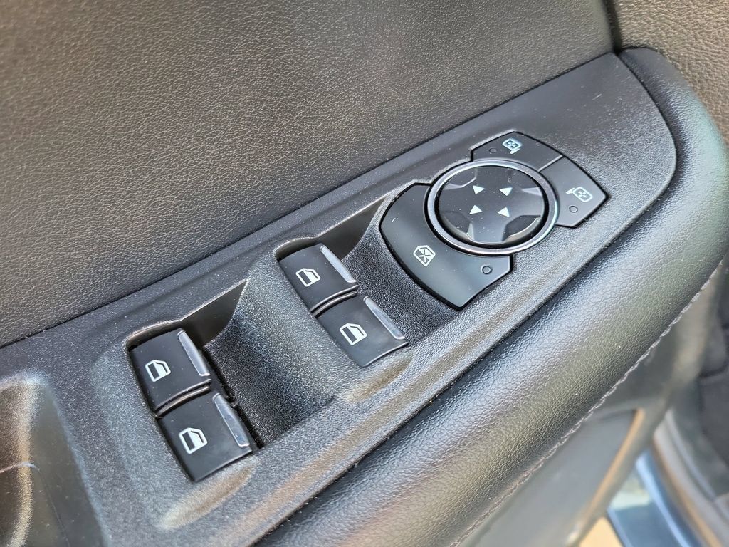 Used 2024 Ford Edge SEL w/ Convenience Package AWD/4WD image 18