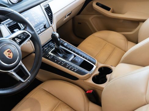 Used 2017 Porsche Macan GTS image 32