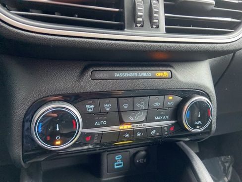 Used 2022 Ford Escape SEL image 14