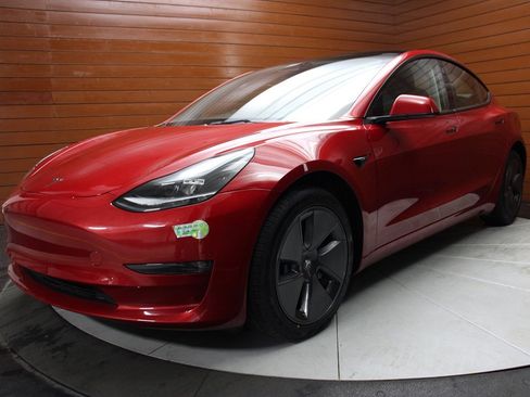 Used 2023 Tesla Model 3 Standard Range image 14