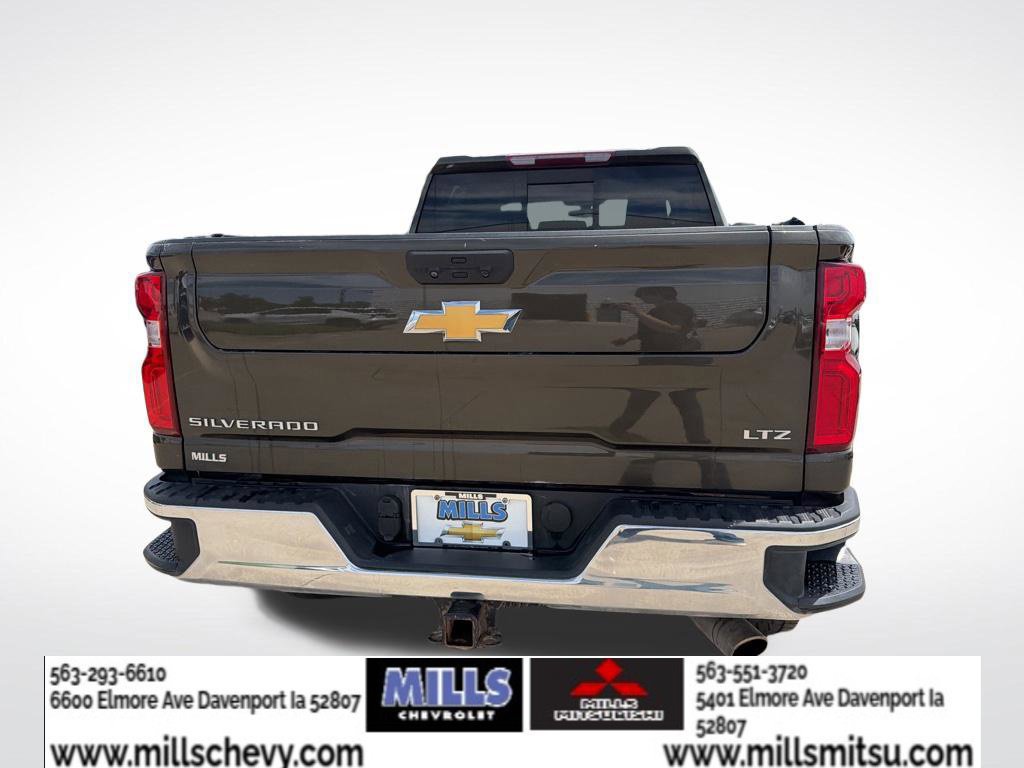 Used 2023 Chevrolet Silverado 2500 LTZ AWD/4WD image 6