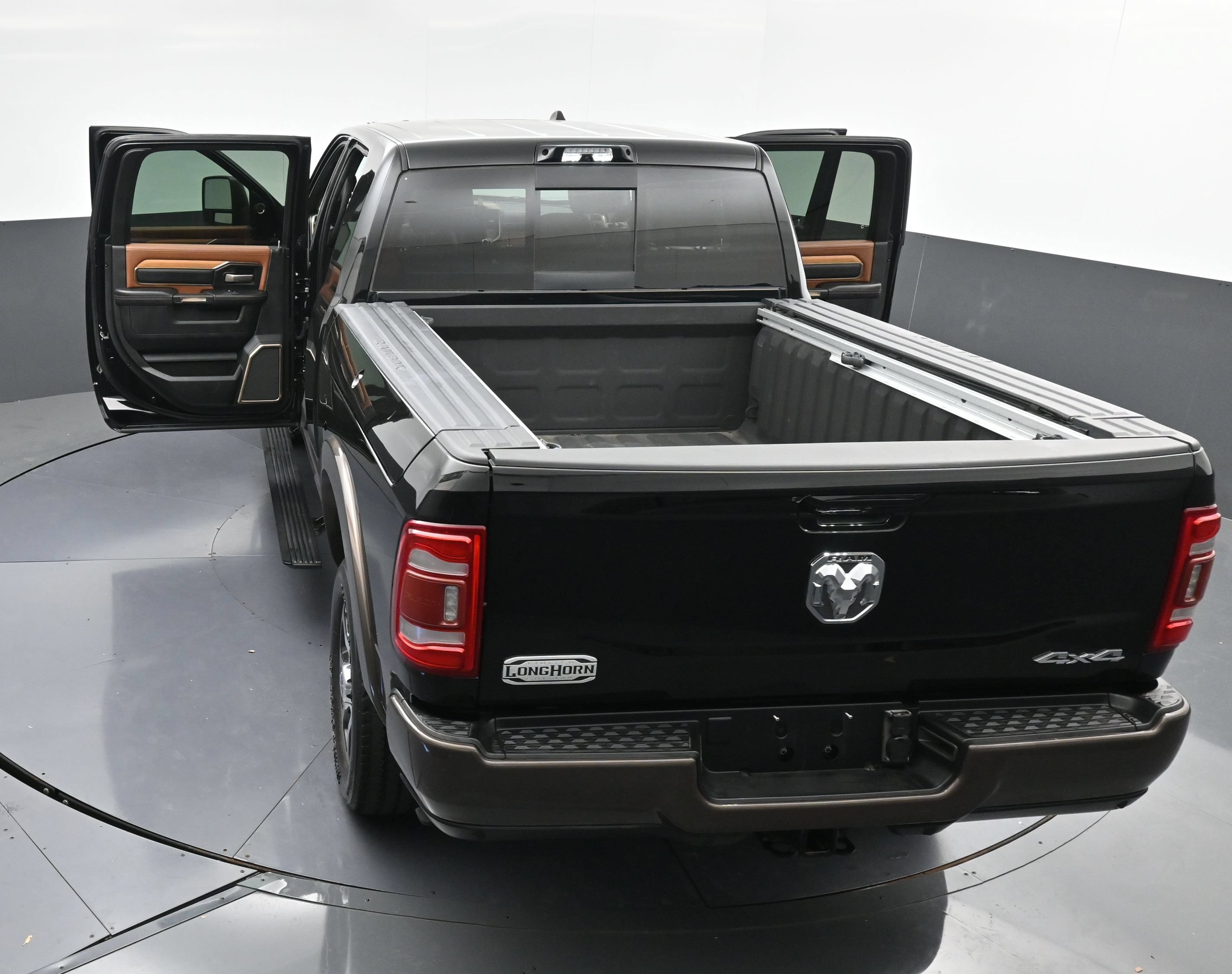 Used 2024 RAM 2500 Limited w/ Towing Technology Group AWD/4WD image 43