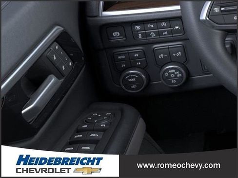 New 2025 Chevrolet Suburban High Country image 23