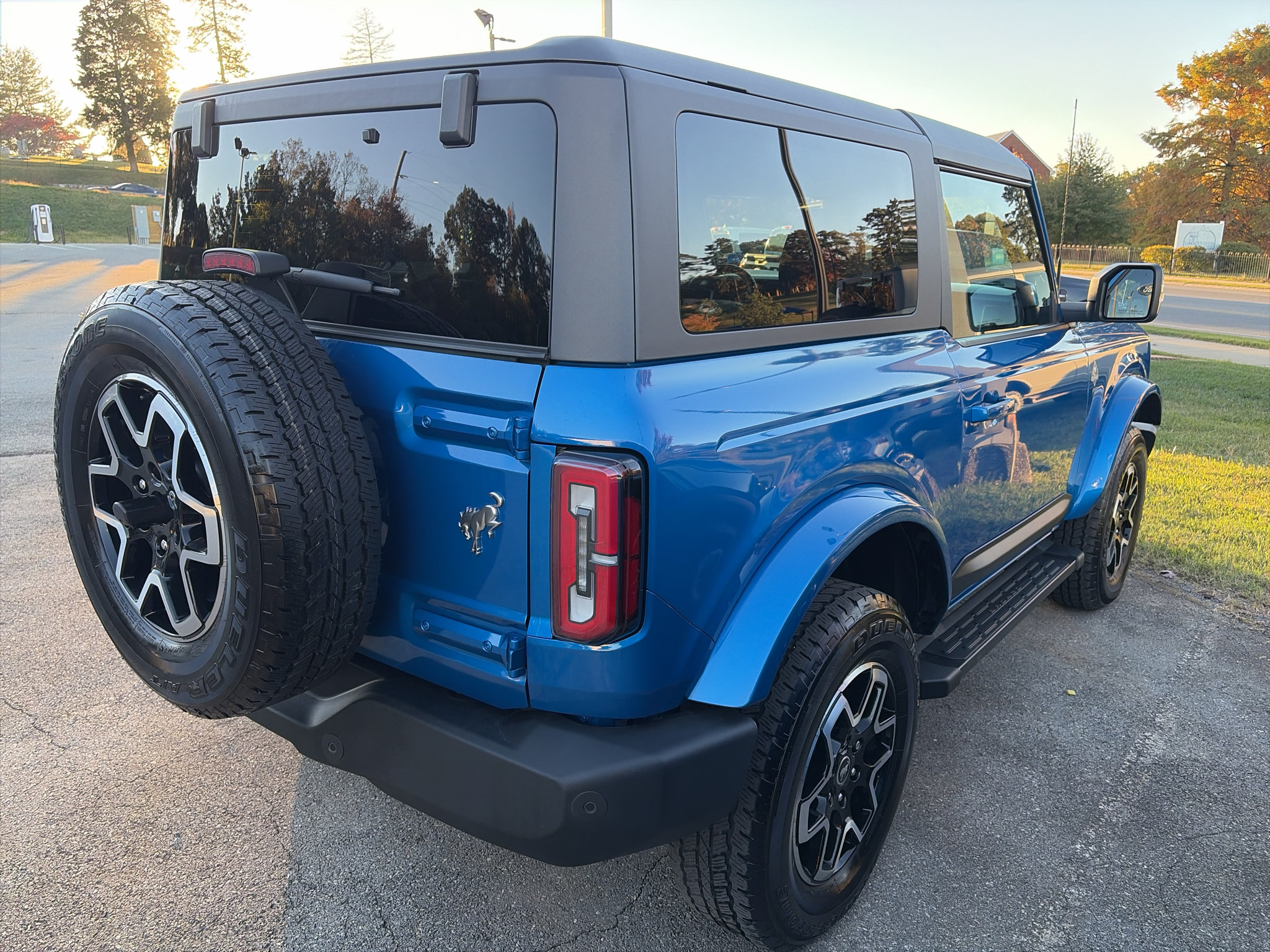 Used 2023 Ford Bronco Outer Banks AWD/4WD image 4