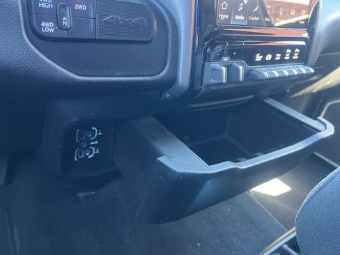 Used 2024 RAM 2500 Laramie w/ Night Edition image 31