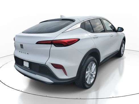 New 2026 Buick Envista Preferred image 3