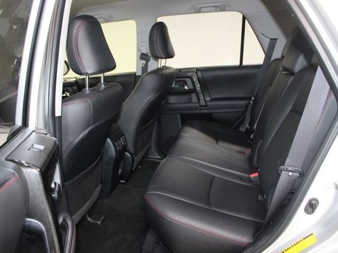 Used 2023 Toyota 4Runner TRD Off-Road Premium AWD/4WD image 23