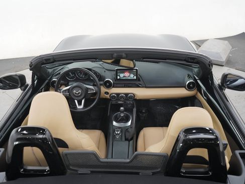 Used 2016 MAZDA MX-5 Miata Grand Touring RWD image 13