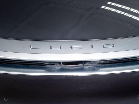 Used 2024 Lucid Air Touring image 15