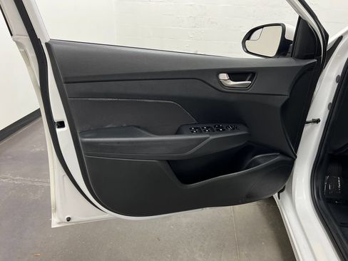 Used 2018 Hyundai Accent SEL FWD image 11
