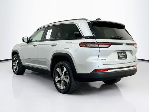 Used 2023 Jeep Grand Cherokee 4WD 4xe image 5