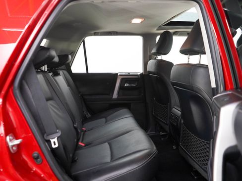 Used 2022 Toyota 4Runner Limited AWD/4WD image 12