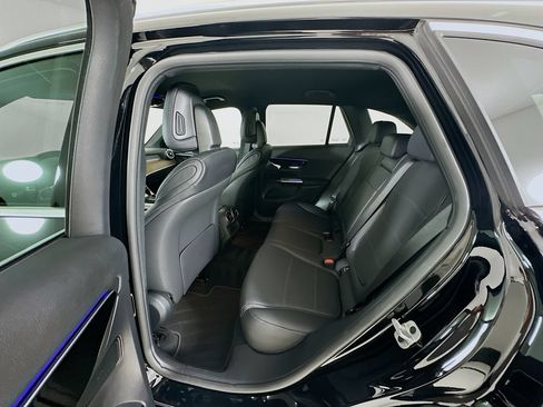 Used 2026 Mercedes-Benz GLC 300 image 25