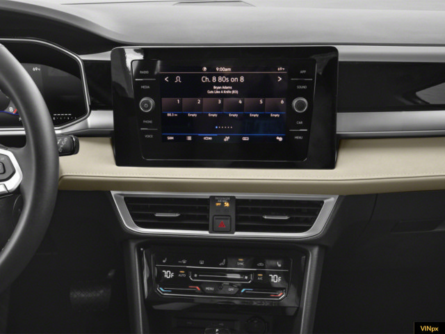 New 2026 Volkswagen Taos SE AWD/4WD image 9