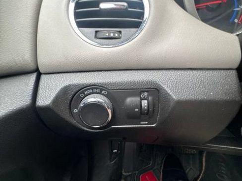 Used 2016 Chevrolet Cruze LT FWD image 27