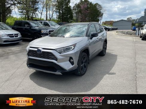 Used 2021 Toyota RAV4 XSE image 1