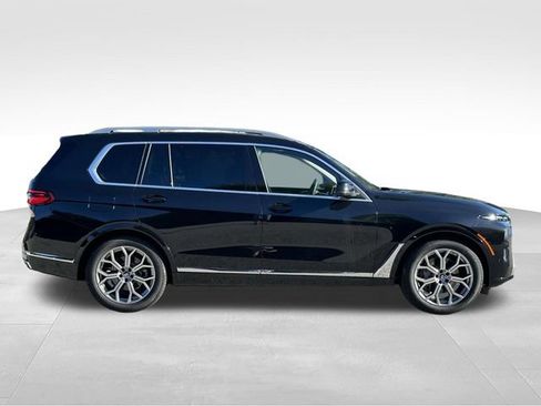 New 2027 BMW X7 xDrive40i w/ Premium Package AWD/4WD image 2