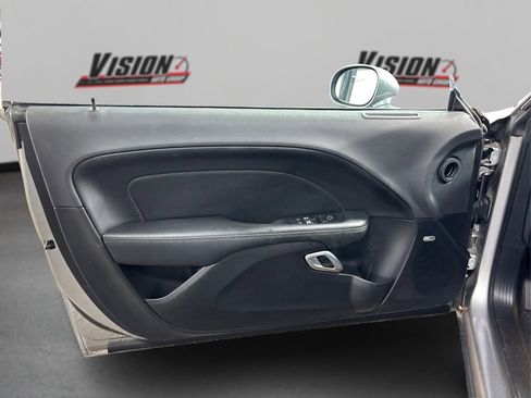 Used 2015 Dodge Challenger R/T Plus image 23