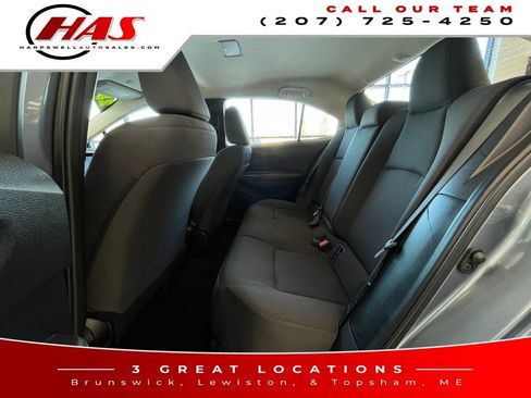 Used 2025 Toyota Corolla LE image 11