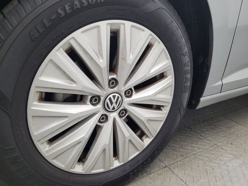 Used 2019 Volkswagen Jetta S w/ Driver Assistance Package image 31