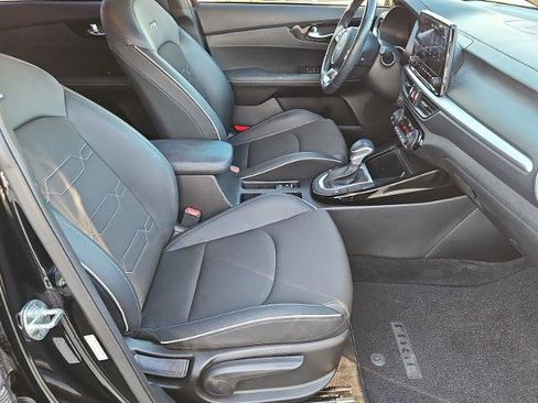 Used 2023 Kia Forte GT-Line w/ GT-Line Technology Package image 25