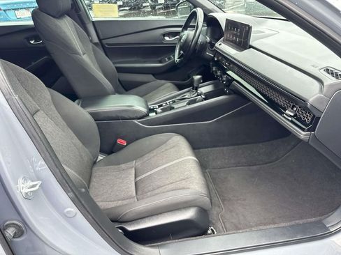 Used 2023 Honda Accord Sport image 15