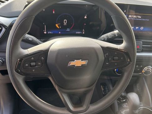 Certified 2024 Chevrolet TrailBlazer LS w/ LS Convenience Package image 11