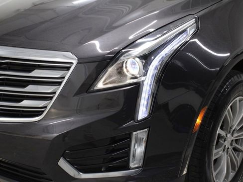 Used 2017 Cadillac XT5 Luxury w/ Driver Awareness Package image 17