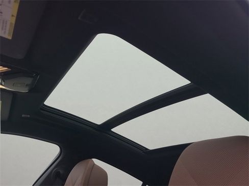 Used 2024 BMW X6 xDrive40i w/ Premium Package image 26