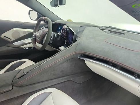 Used 2023 Chevrolet Corvette Stingray Premium Cpe RWD image 20
