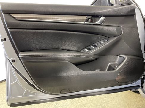 Used 2020 Honda Accord Sport image 17
