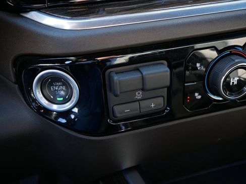 Used 2024 Chevrolet Silverado 1500 RST AWD/4WD image 25