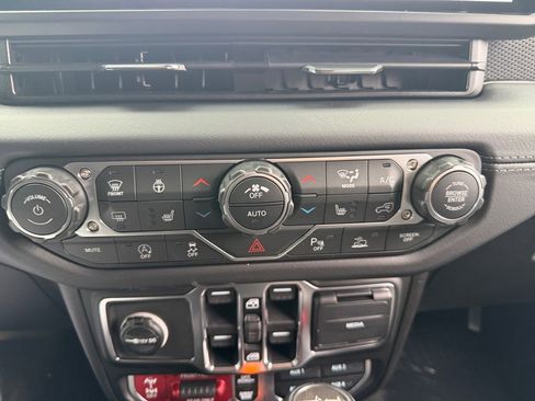 New 2026 Jeep Wrangler Rubicon image 18