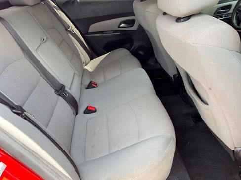 Used 2016 Chevrolet Cruze LT FWD image 10
